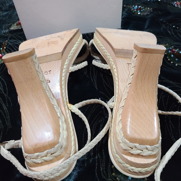 EUC Dior Shoes - Picture 5 of 5